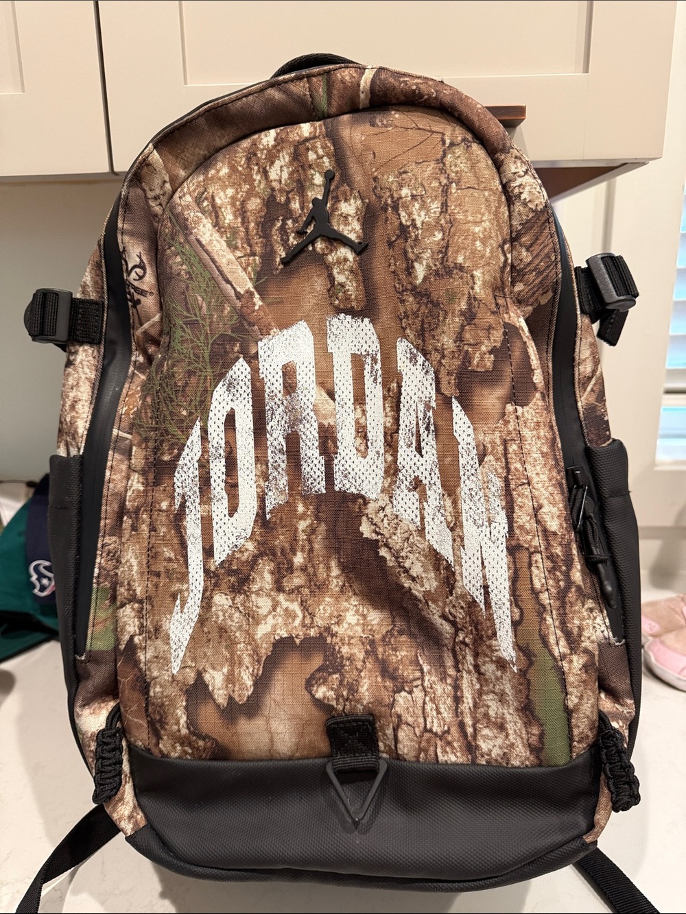 JORDAN-LIKE NEW